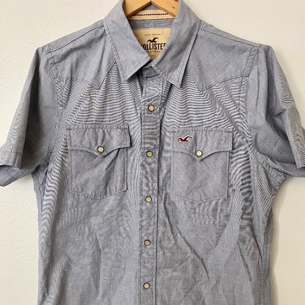 Hollister Short Sleeve Shirt